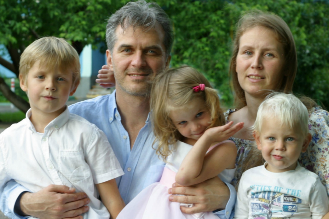 Олег андреев актер биография личная жизнь фото жена дети